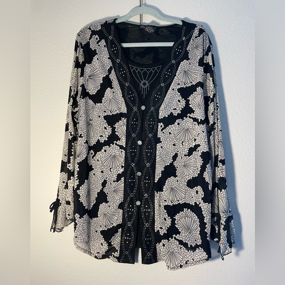 Womans Bedazzled Blouse💎🖤